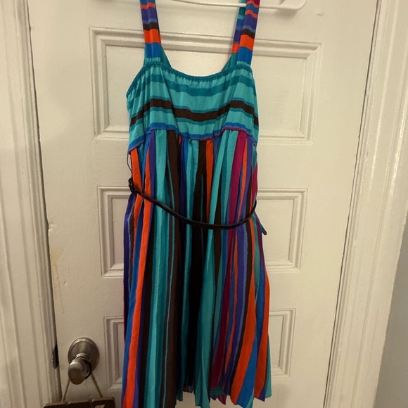 Motherhood Maternity Green and Red Sleeveless Sundress - Picture 5 of 7